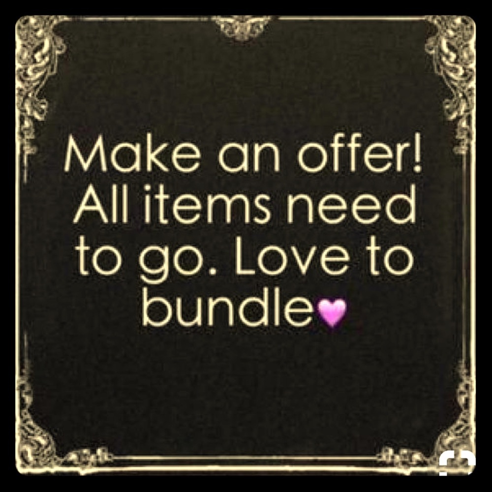 🛍👠 Make an offer!! Bundle to save even more 🛒👗